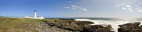 Sešívané panorama langness poloostrov s majákem — Stock fotografie