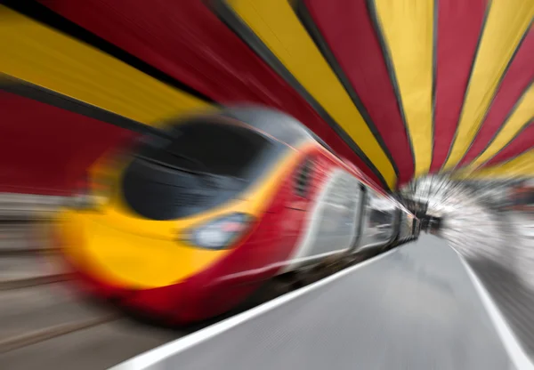 Fast Passenger Speed Train in Tunnel with Zoom Blur — Stock Photo, Image