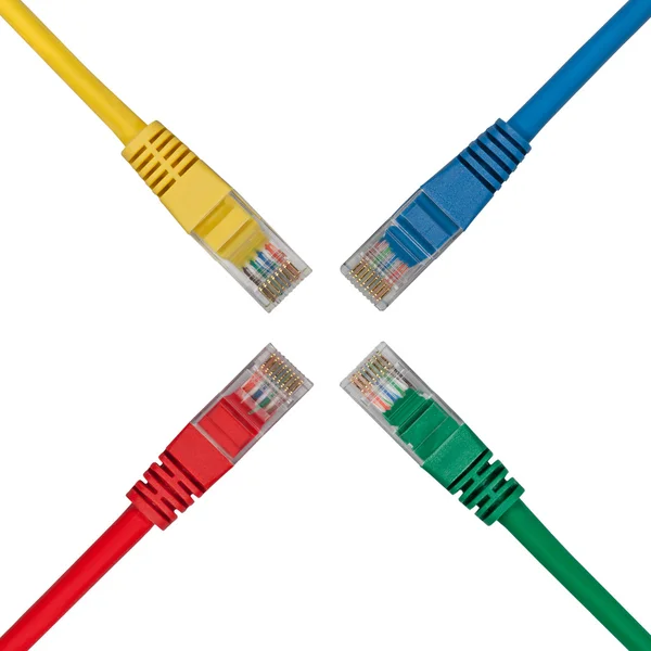 Quatro cabos de rede multicoloridos em forma de X — Fotografia de Stock