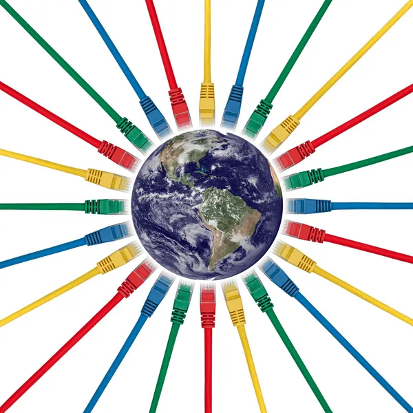 网络电缆插头连接到地球-西半球 — 图库照片