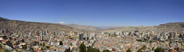 Stad van la paz bolivia vanuit killi killi oogpunt — Stockfoto
