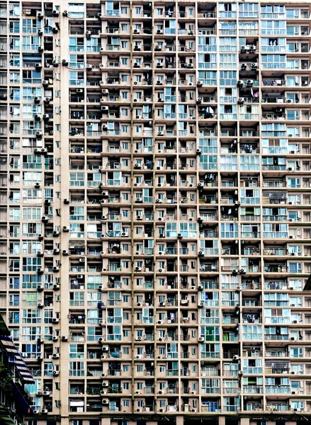 Appartamenti affollati in un condominio — Foto Stock