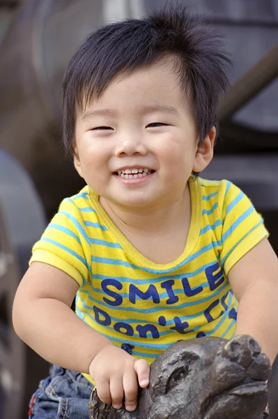 행복 한 아기를 재생 — 스톡 사진