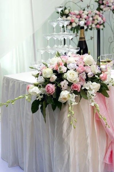 stock image Beautiful rose flower and champagne on the wedding.