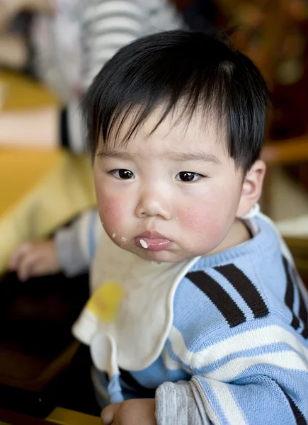 Comer bebê — Fotografia de Stock