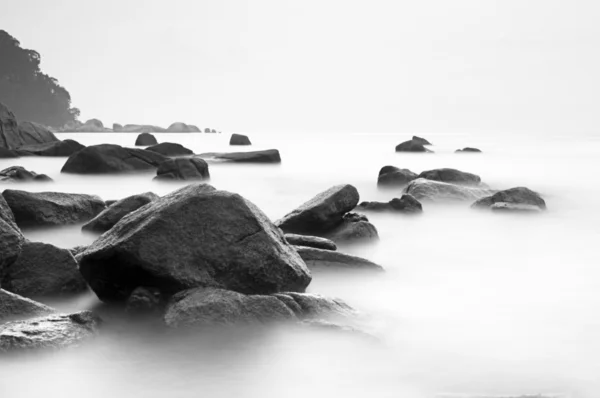 Stunning black and white long exposure. — Stock Photo, Image