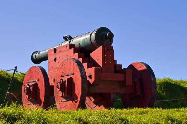 Античная пушка на территории крепости Акерсхус — стоковое фото