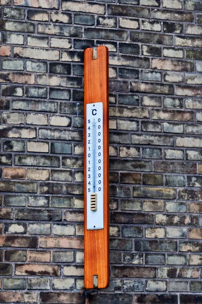 Termometro esterno — Foto Stock