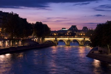 nehir manzarasına Paris SEINE günbatımı