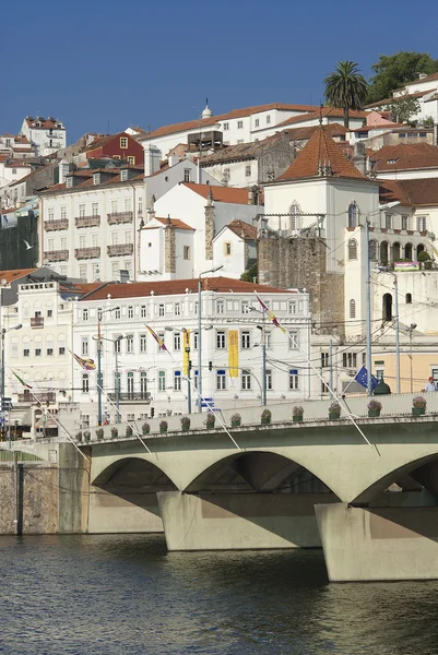 Portugalsko, pohled na staré město coimbra — Stock fotografie
