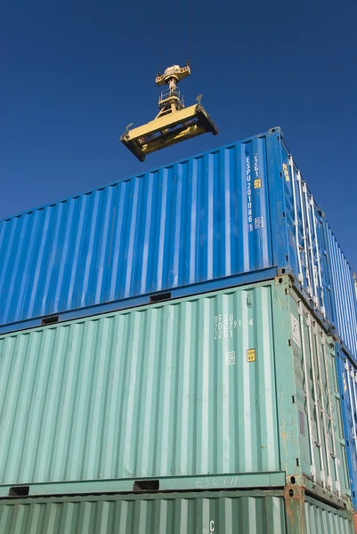 Порт контейнеров — стоковое фото