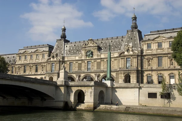 Parijs Louvremuseum — Stockfoto