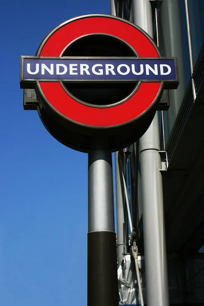 Londoner U-Bahn-Schild — Stockfoto
