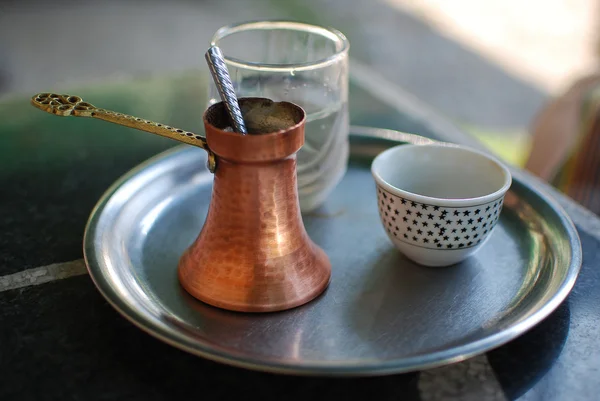 Традиционный турецкий кофе — стоковое фото
