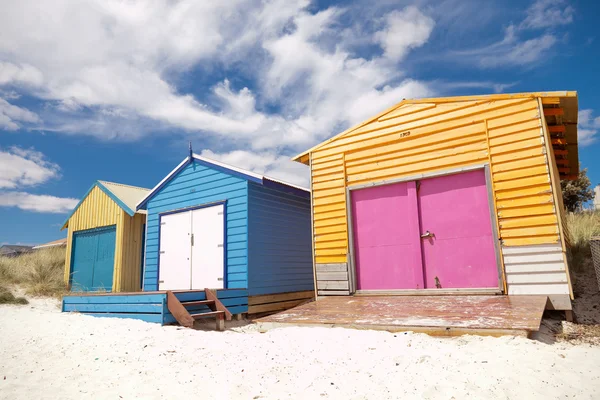 Kleurrijke strandvilla — Stockfoto