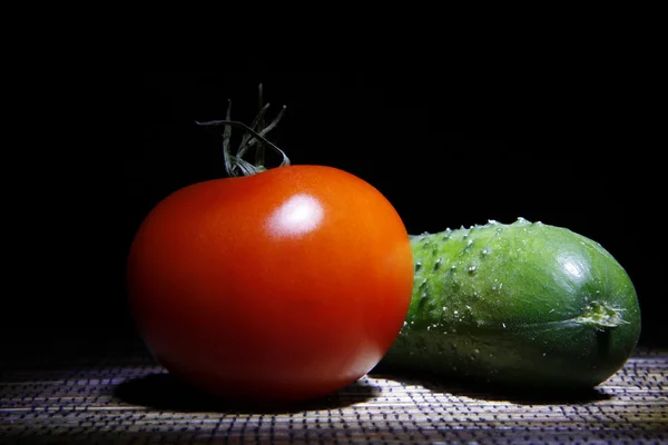 Tomate and cucumber — Stock Photo, Image