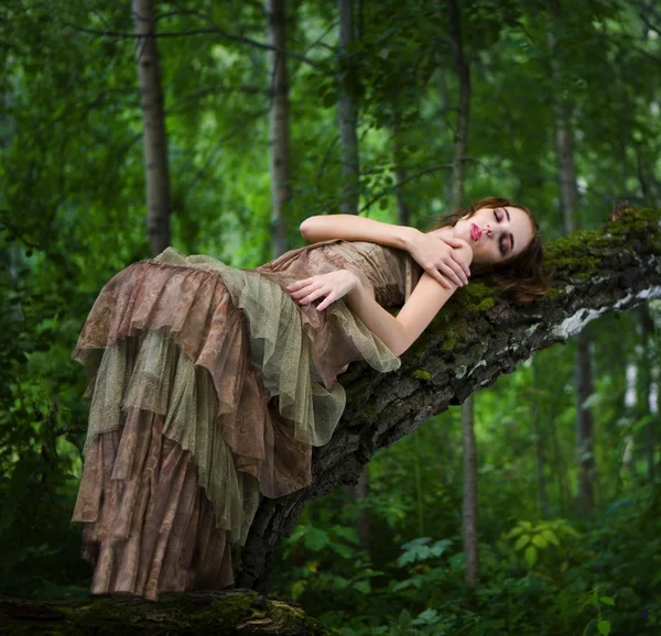 Orman Modeli Portre Yaz Sezonu Beruza — Stok fotoğraf