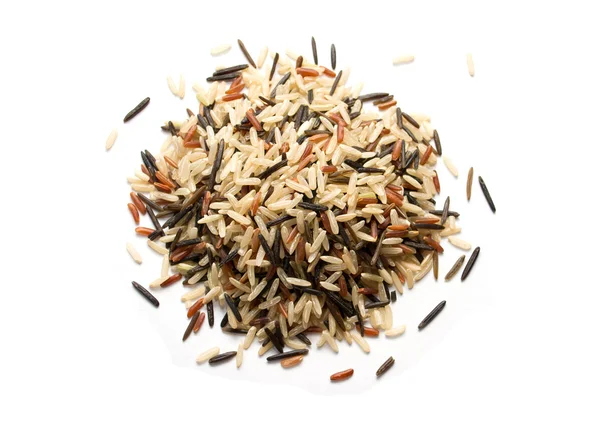 Mistura de arroz sobre um fundo branco — Fotografia de Stock