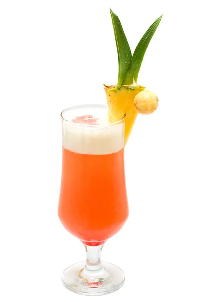 Tropický koktejl izolovaných na bílém — Stock fotografie