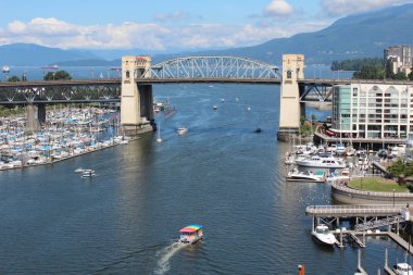 Burrard Street Bridge clipart