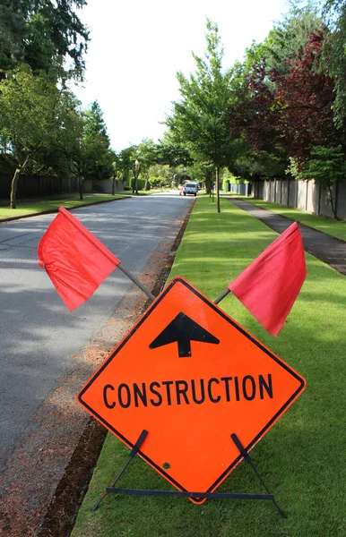 Sign Warns of Construction — Stock Photo, Image