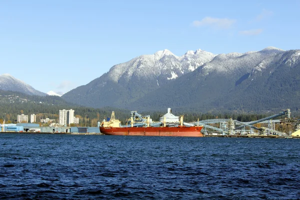 A Freighter in Burrard Inlet — Stock Photo, Image