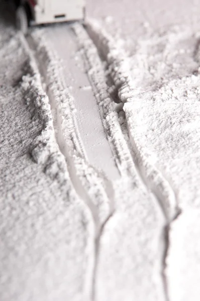 Марки шин на снігу — стокове фото