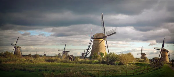 Mühle, Kinderdeich, Niederlande — Stockfoto