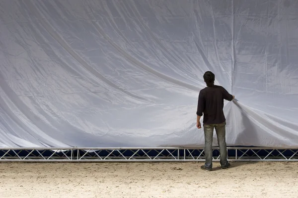 adam arka plan üzerinde