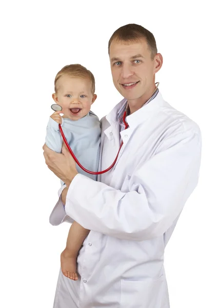 Médico y bebé sonriente con estetoscopio —  Fotos de Stock