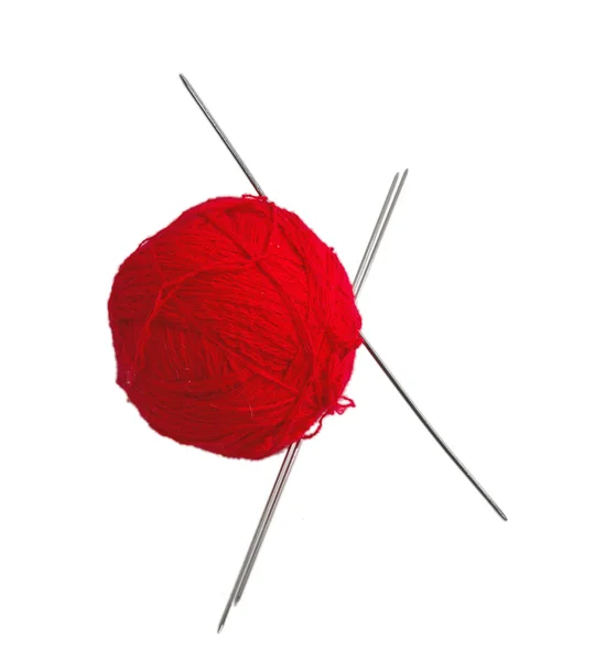 Červený míček příze pro pletení příze s 3 chybí přes. Isola — Stock fotografie