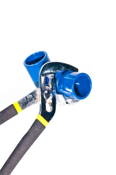 Skiftnyckel innehar en pipe fixtur — Stockfoto