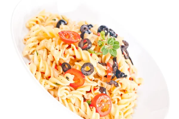 Pasta vegetariana aglio olio in un piatto — Foto Stock