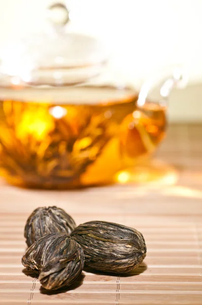 Сухой цветущий чай крупным планом — стоковое фото