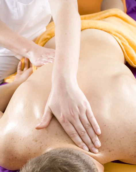 Professionelle Massage lizenzfreie Stockbilder