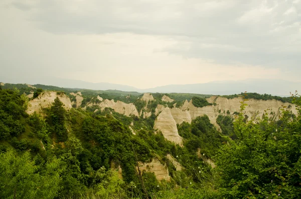 Melnik kum piramitleri