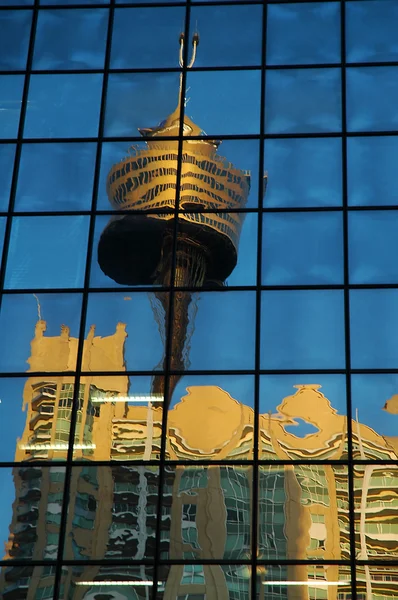Sydney torre reflexão — Fotografia de Stock