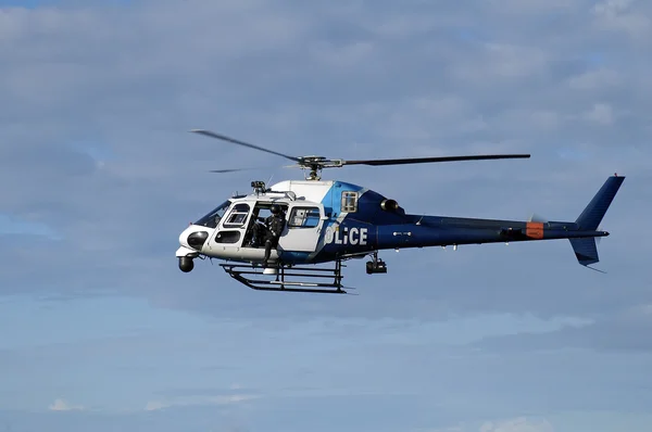 Helicóptero da polícia — Fotografia de Stock