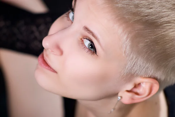 Portret Młoda blondynka ładne — Zdjęcie stockowe