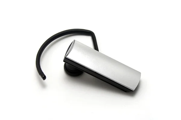 Ізольована чорно- срібна гарнітура Bluetooth — стокове фото