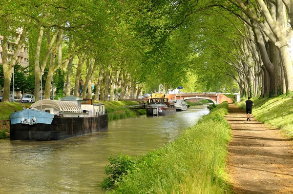 Canal and boats — Stock Photo, Image