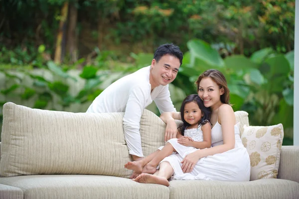 Asiatische Familie — Stockfoto
