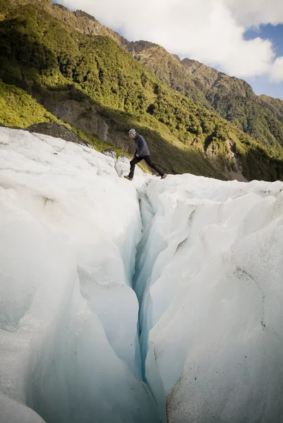 氷のクライマー — ストック写真