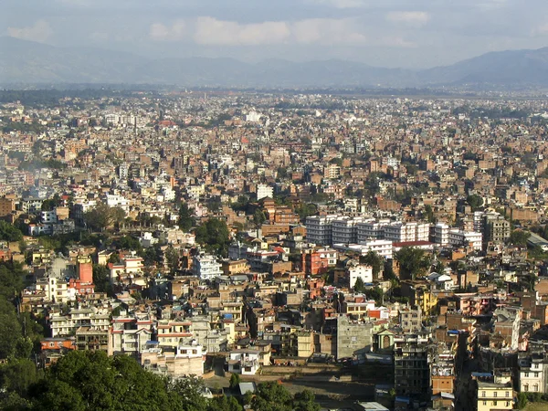 Huisvesting strekt zich uit in kathmandu, nepal. — Stockfoto