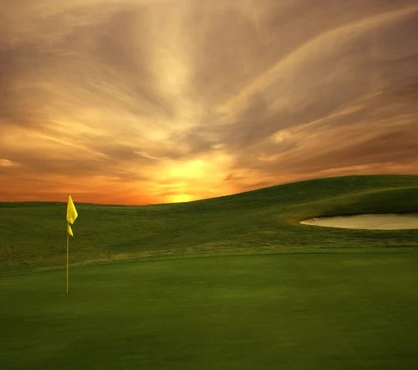Sonnenaufgang am Golfplatz — Stockfoto