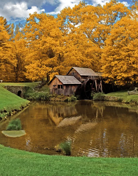 Mabry Mill during fall — Stock Photo, Image