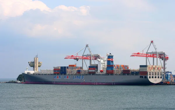 Nave container di scarico — Foto Stock
