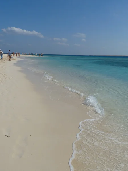 Seascape.Beach con arena blanca —  Fotos de Stock