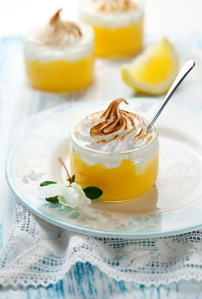 Dessert Meringue au citron — Photo