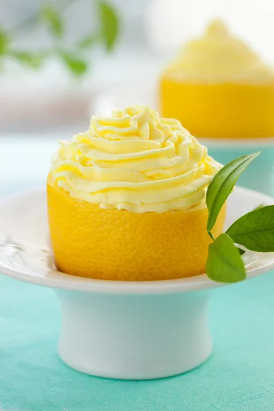 Лимонный десерт — стоковое фото